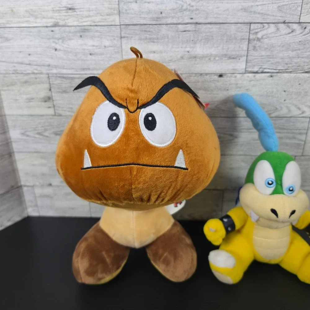 Club Mocchi Mocchi Super Mario Goomba Mega Plush 17